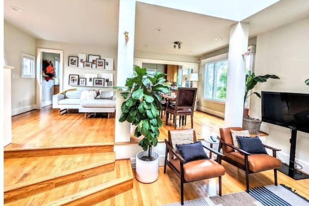 Photo of Bedroom in University Heights