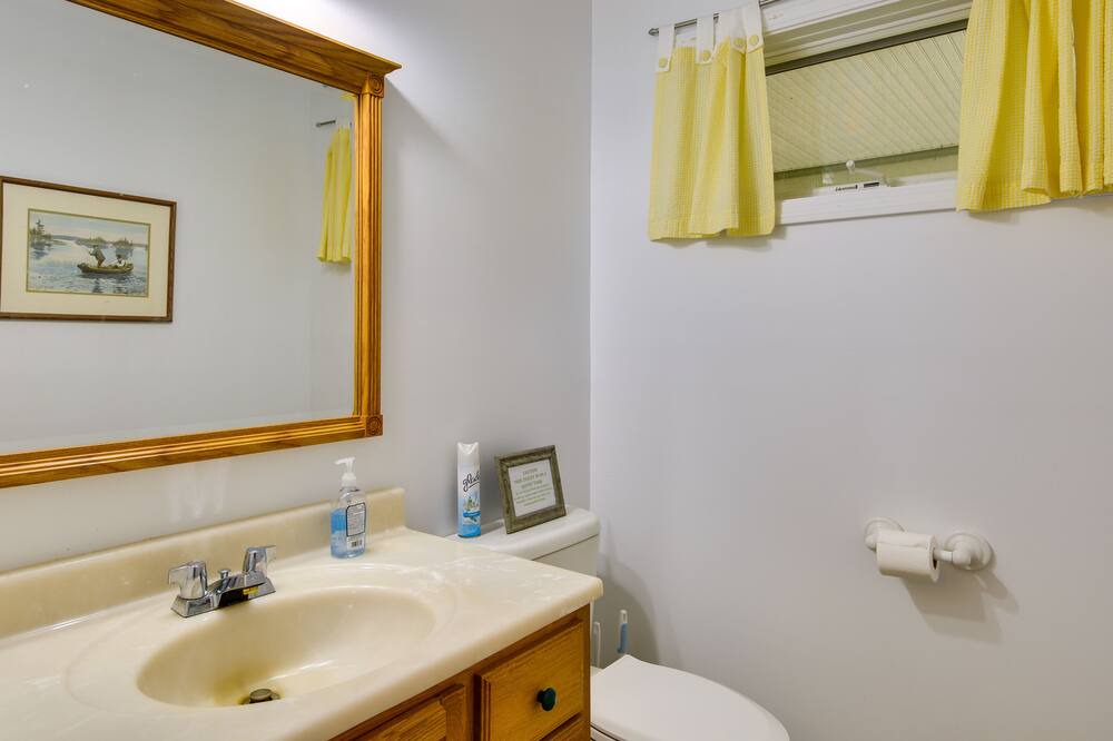Photo of Bathroom in Wellesley Island
