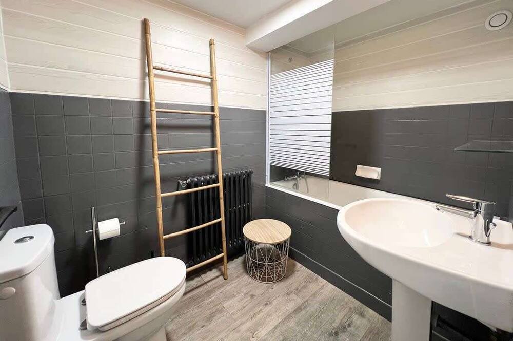 Photo of Bathroom in Poitiers