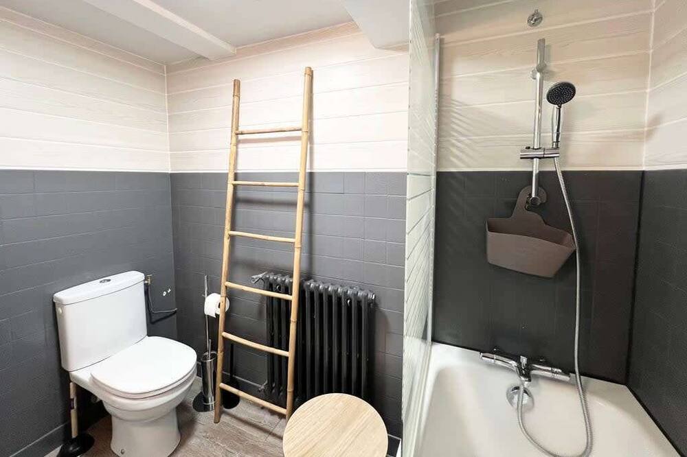 Photo of Bathroom in Poitiers