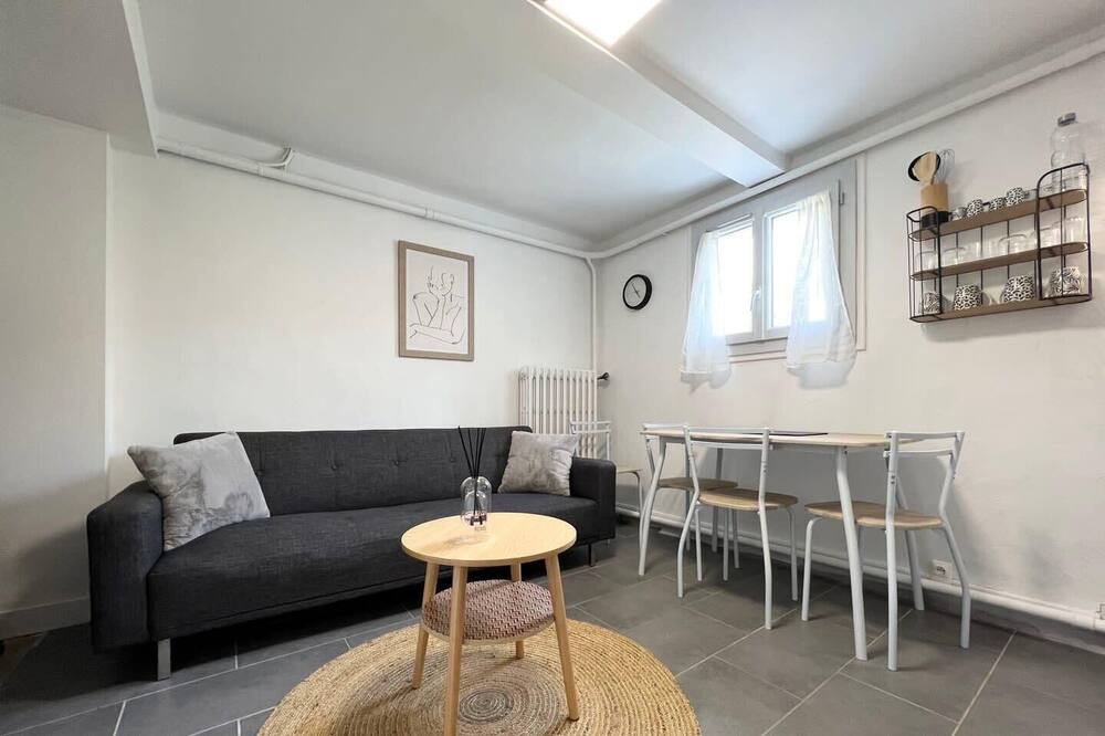 Photo of Livingroom in Poitiers
