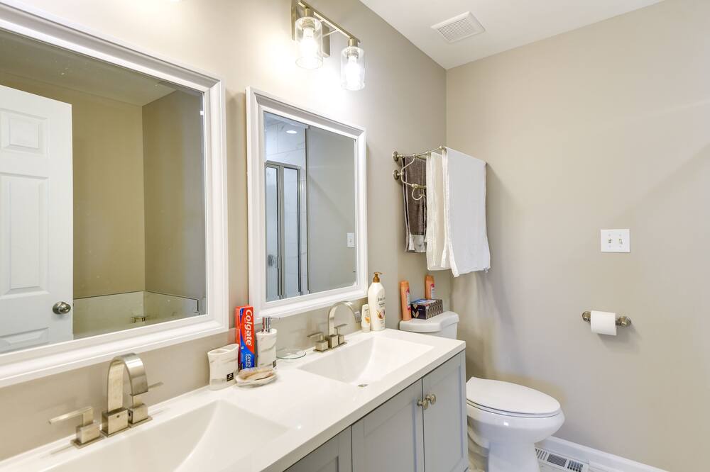 Photo of Bathroom in Lochearn