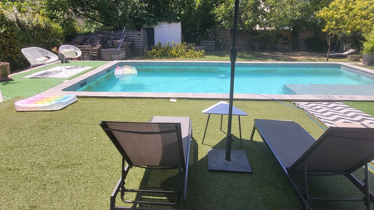 Photo of Outdoor in Saint-Martin-de-Londres