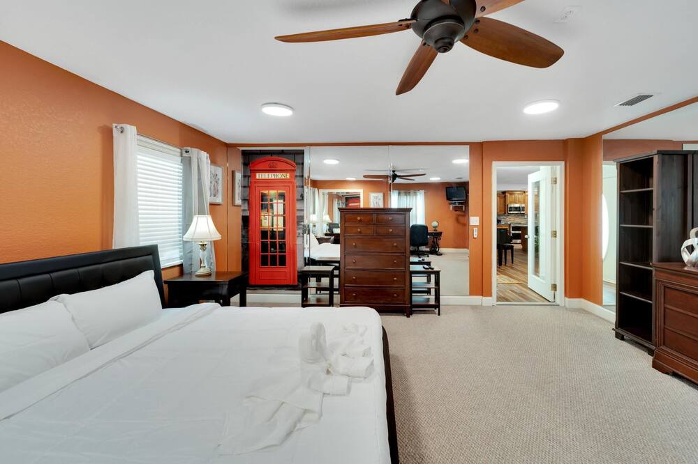 Photo of Bedroom in Seffner Community Alliance