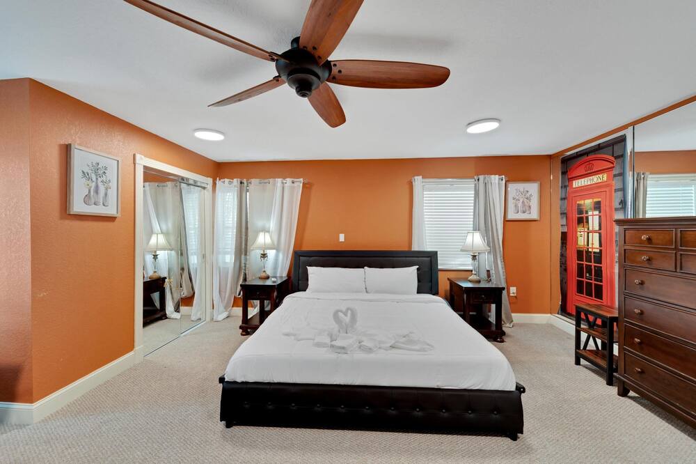 Photo of Bedroom in Seffner Community Alliance