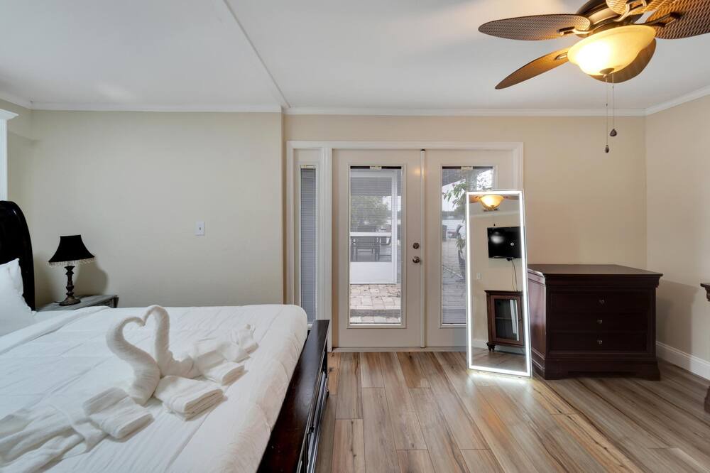 Photo of Bedroom in Seffner Community Alliance