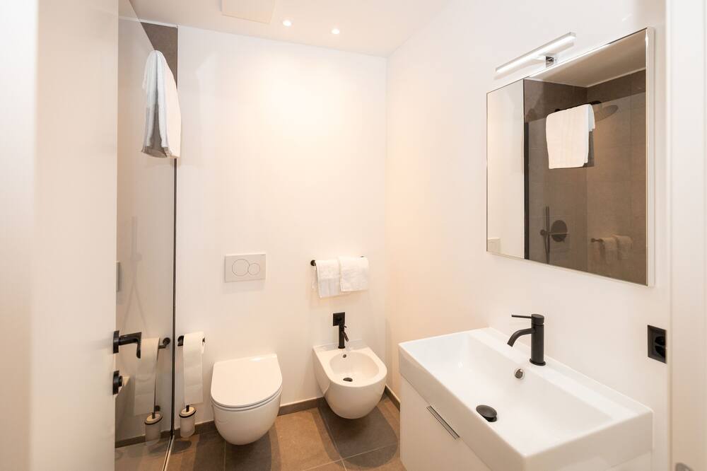 Photo of Bathroom in Lumino