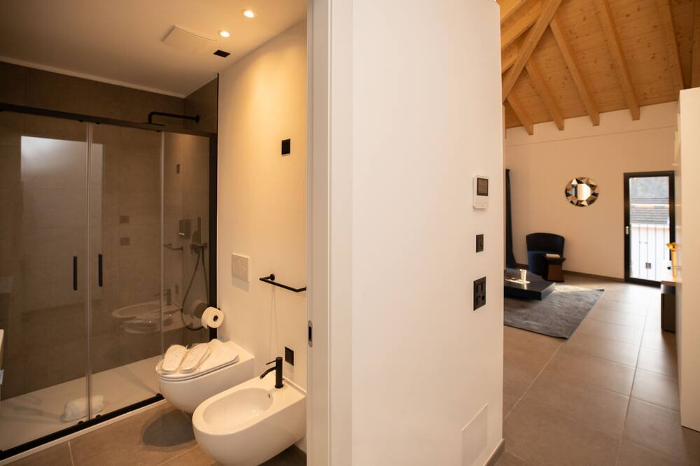 Photo of Bathroom in Lumino
