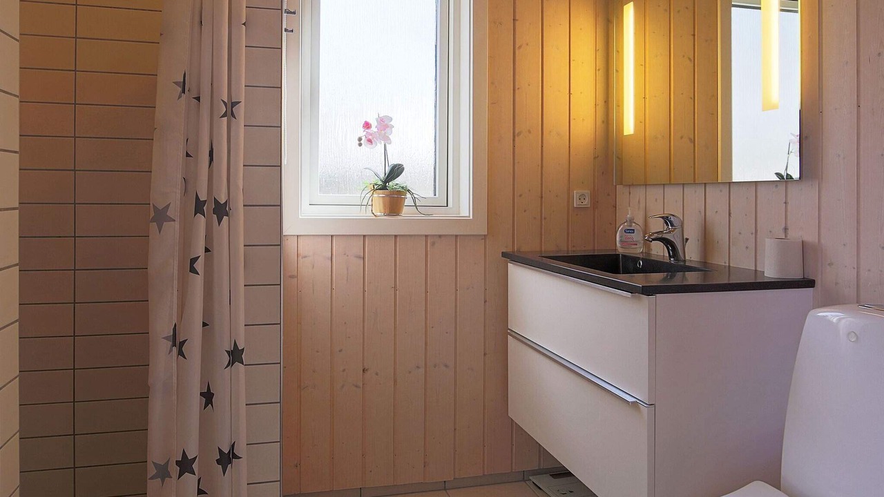 Photo of Bathroom in Skibby