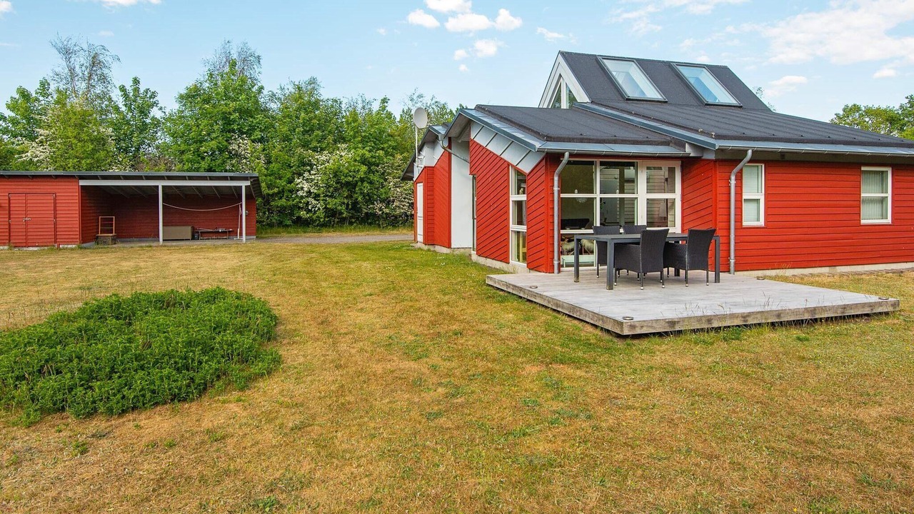 Photo of Outdoor in Vemb