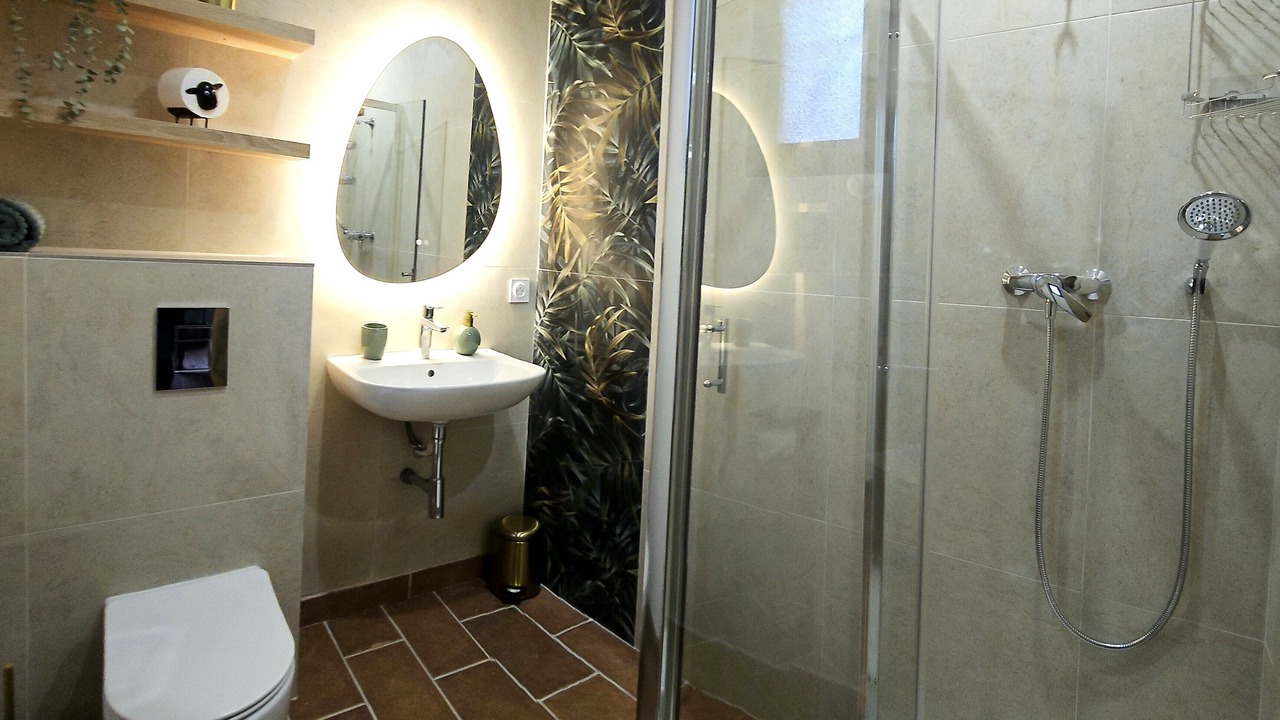 Photo of Others in Le Luc