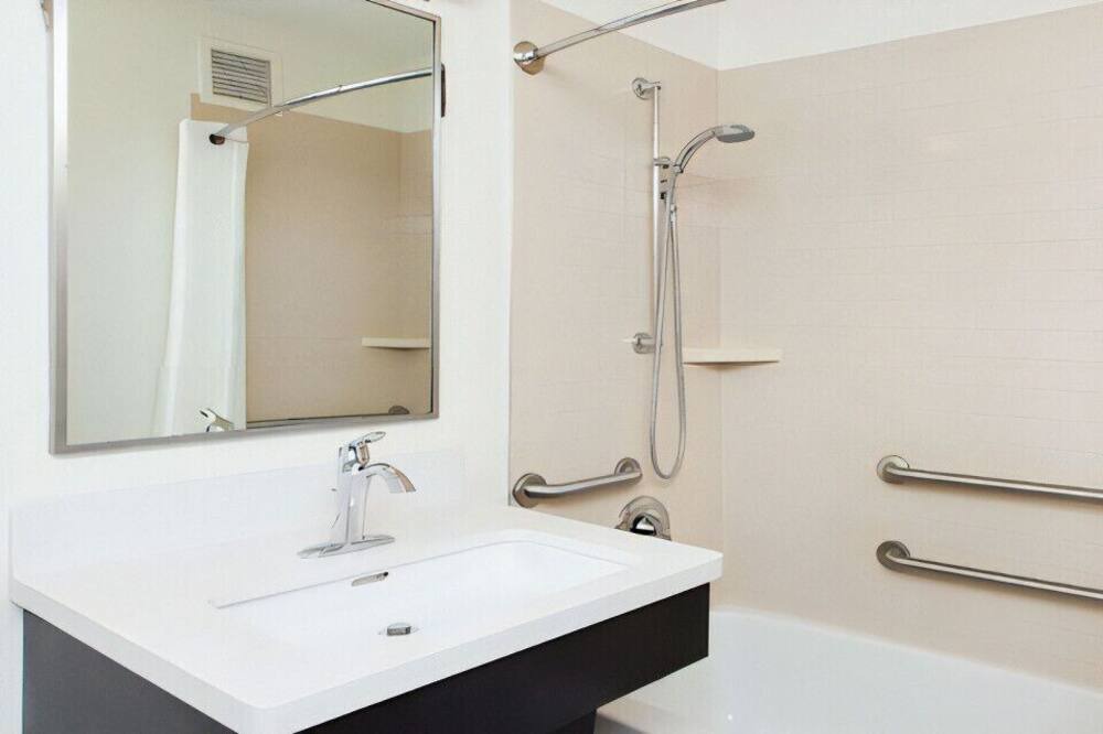 Photo of Bathroom in Earth City