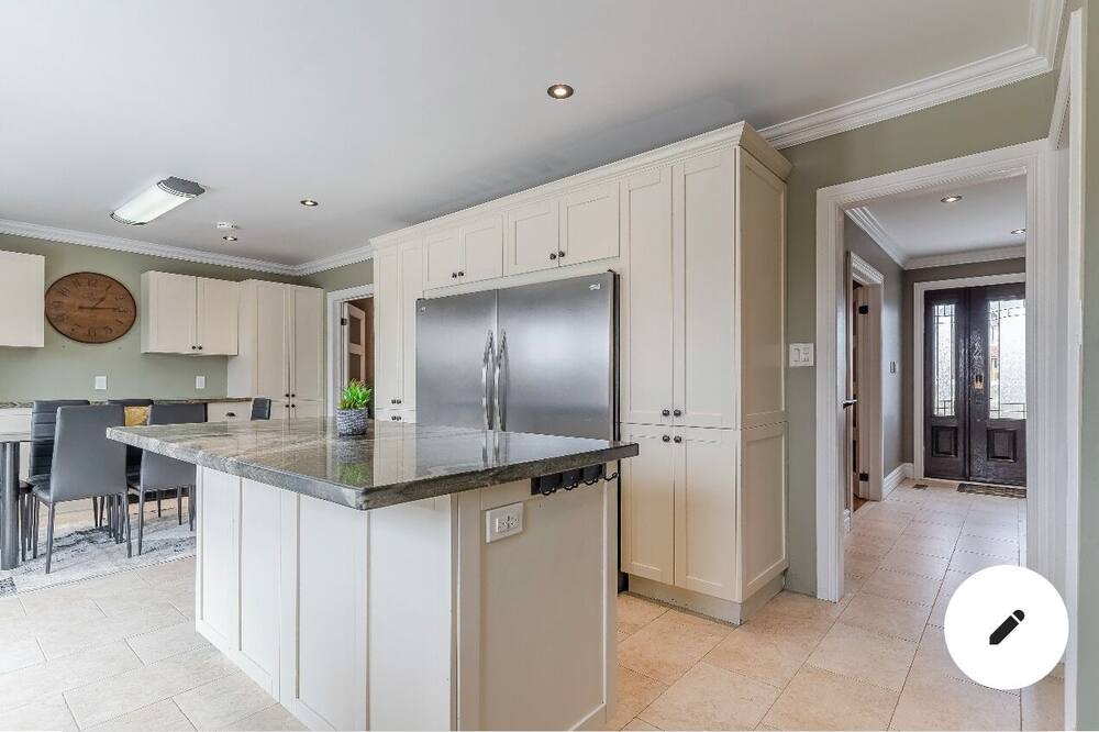 Photo of Kitchen in Glen Williams
