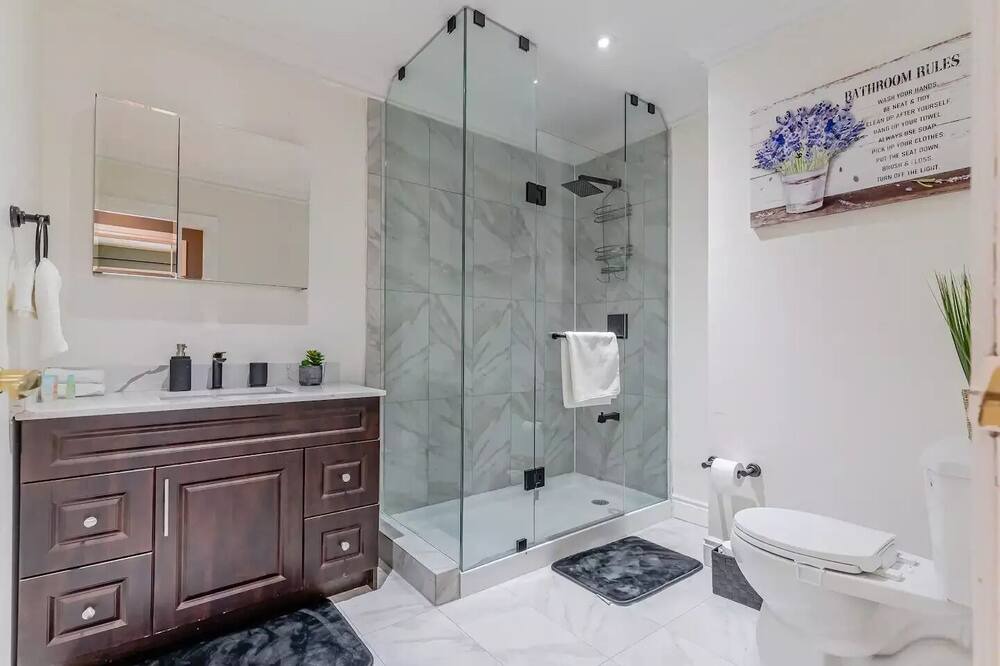Photo of Bathroom in Glen Williams