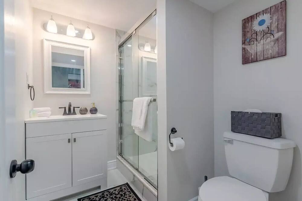 Photo of Bathroom in Glen Williams
