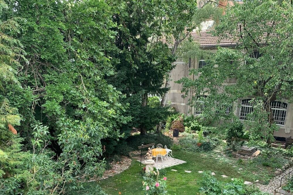Photo of Outdoor in Saint Nicolas - Charles III - Ville vieille - Trois Maisons - Leopold