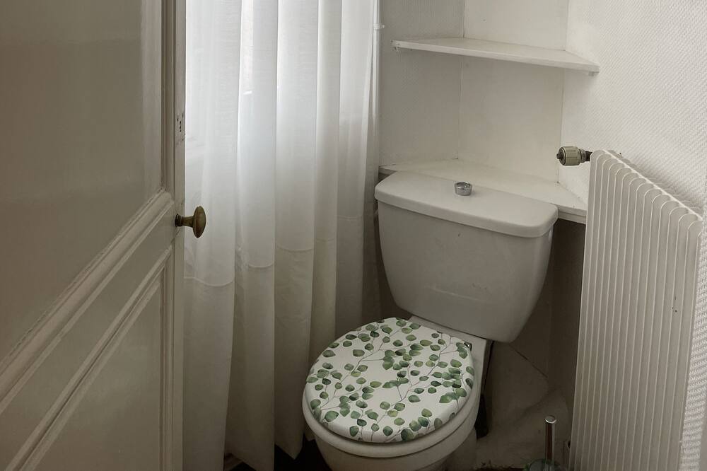 Photo of Bathroom in Saint Nicolas - Charles III - Ville vieille - Trois Maisons - Leopold