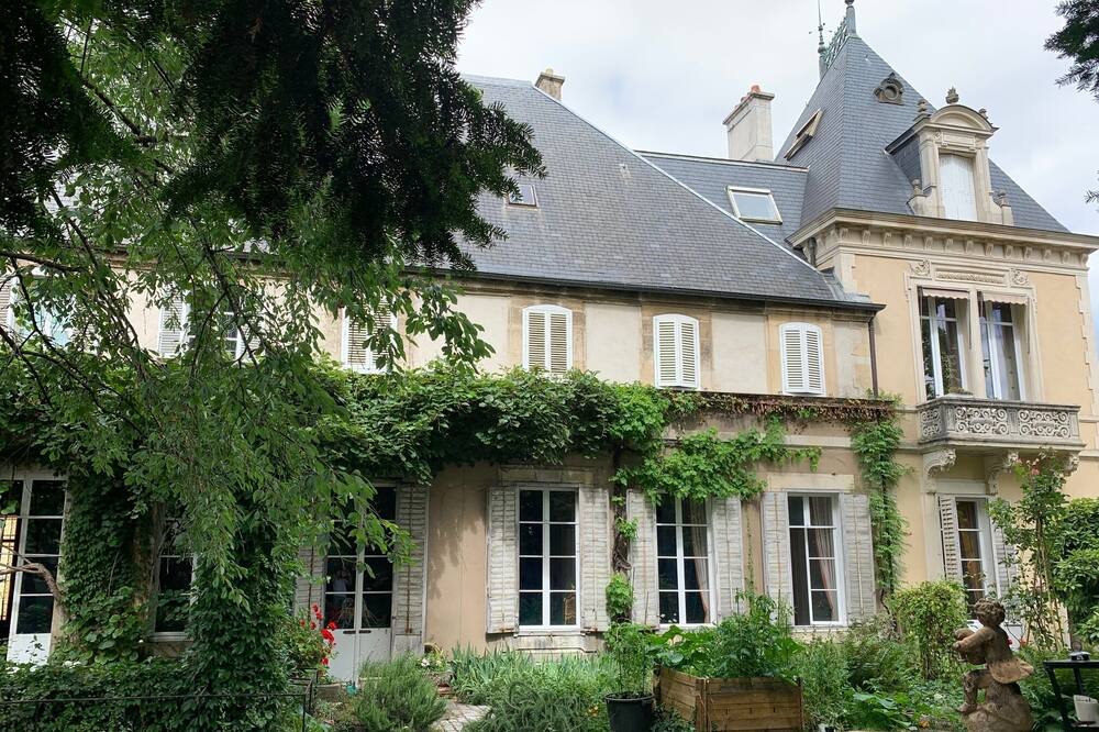 Photo of Outdoor in Saint Nicolas - Charles III - Ville vieille - Trois Maisons - Leopold