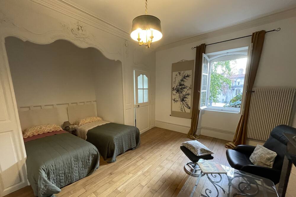 Photo of Bedroom in Saint Nicolas - Charles III - Ville vieille - Trois Maisons - Leopold