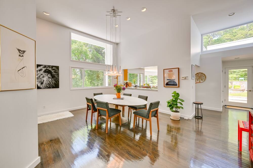 Photo of Bedroom in Scotts Corners