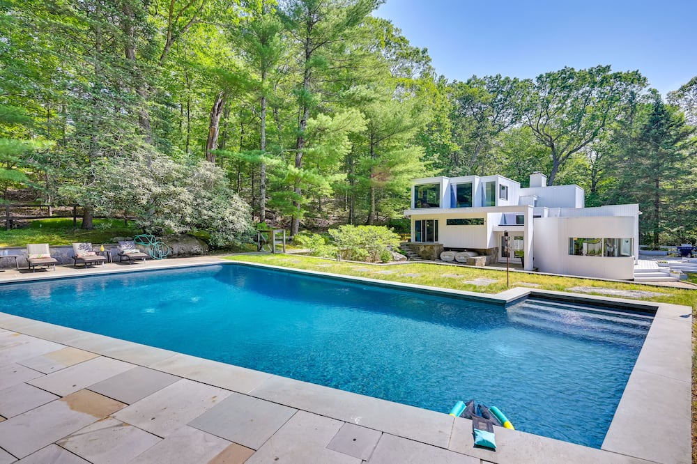 Photo of Others in Scotts Corners