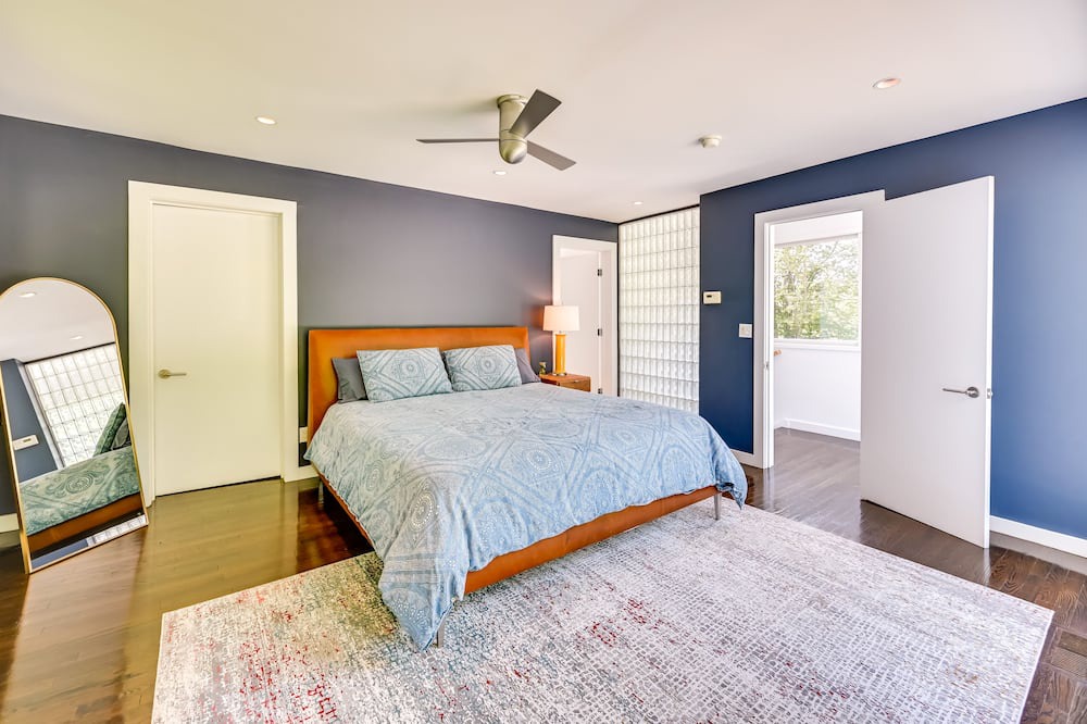 Photo of Bedroom in Scotts Corners