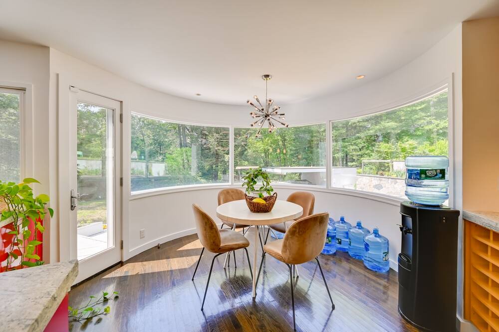 Photo of Others in Scotts Corners