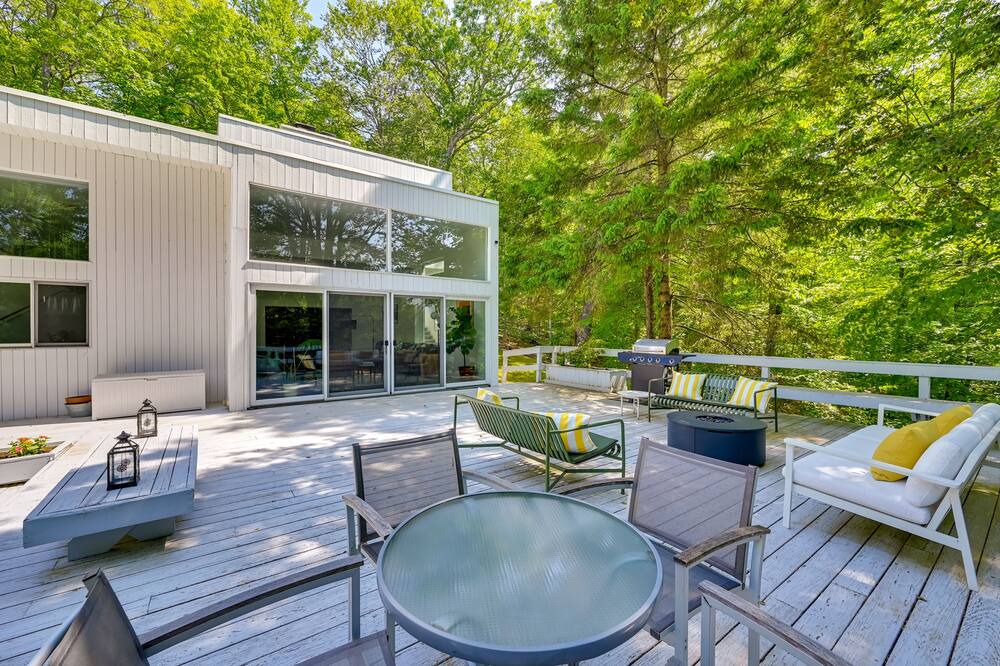 Photo of Outdoor in Scotts Corners