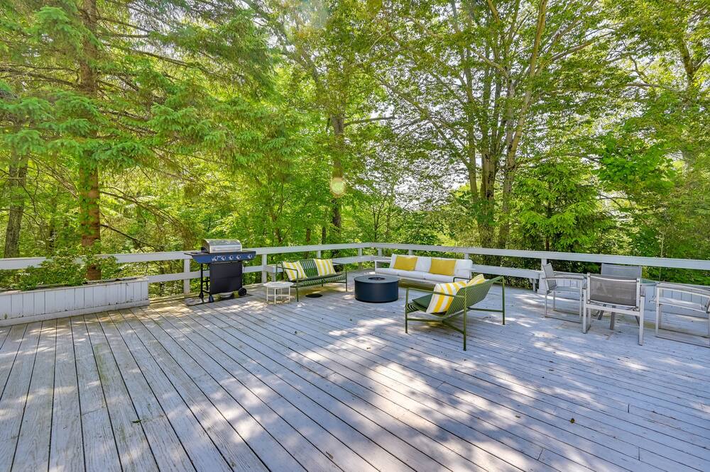 Photo of Others in Scotts Corners