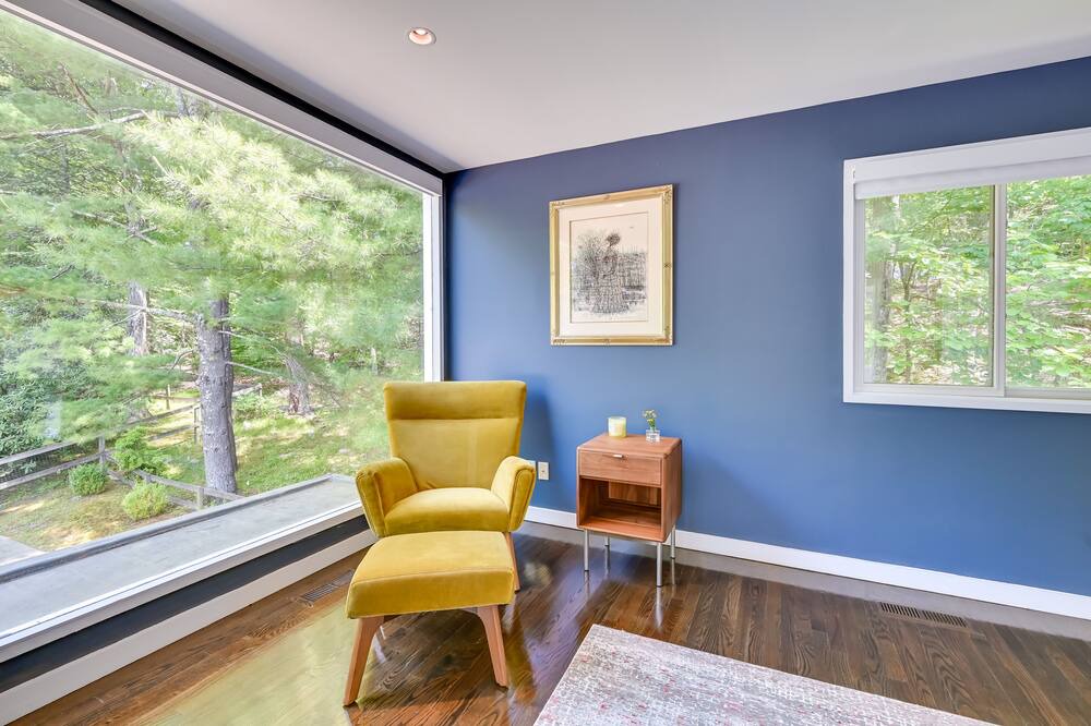 Photo of Others in Scotts Corners