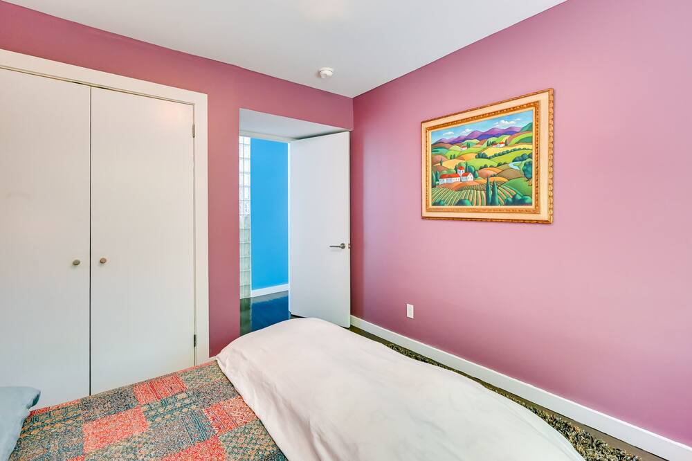 Photo of Bedroom in Scotts Corners