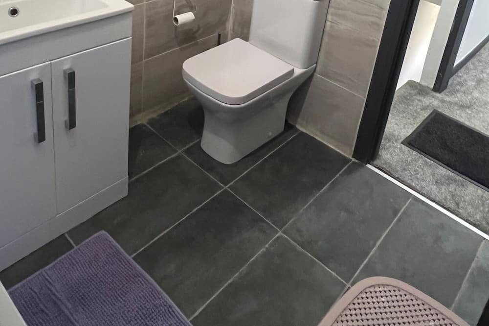 Photo of Bathroom in Barrow upon Trent