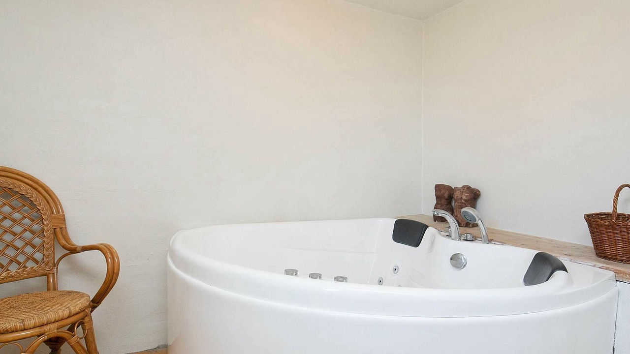 Photo of Bathroom in Trans