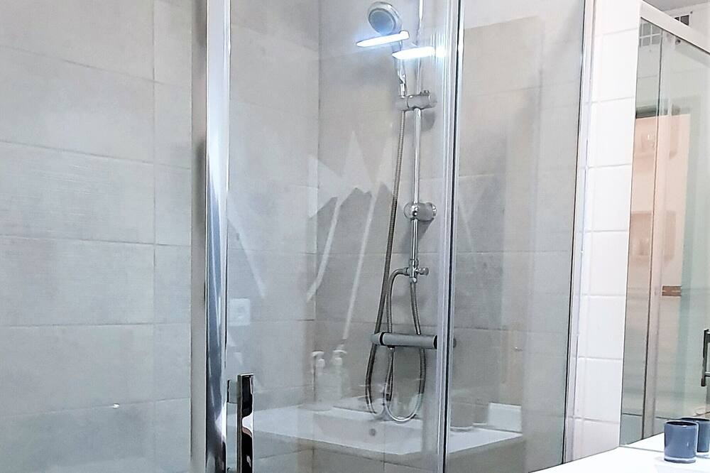 Photo of Bathroom in Gouaux-de-Larboust