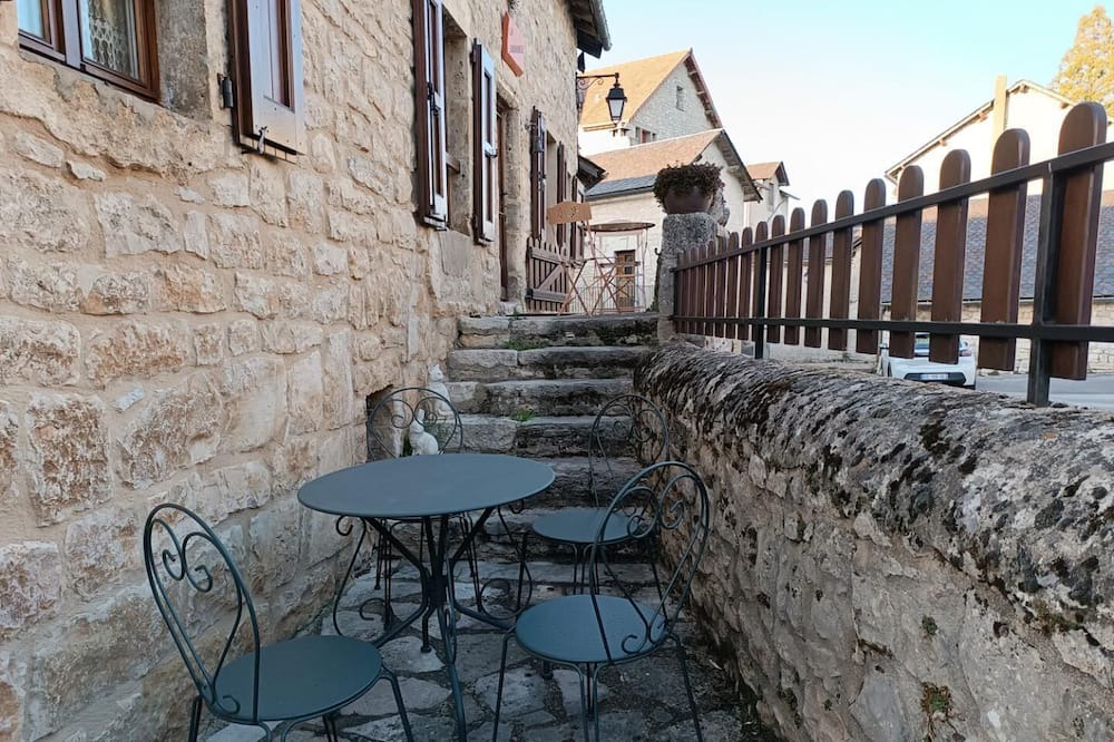 Photo of Outdoor in Saint-Rome-de-Dolan