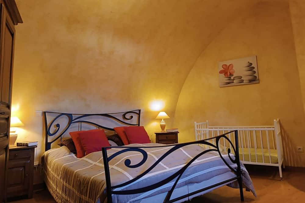 Photo of Bedroom in Saint-Rome-de-Dolan