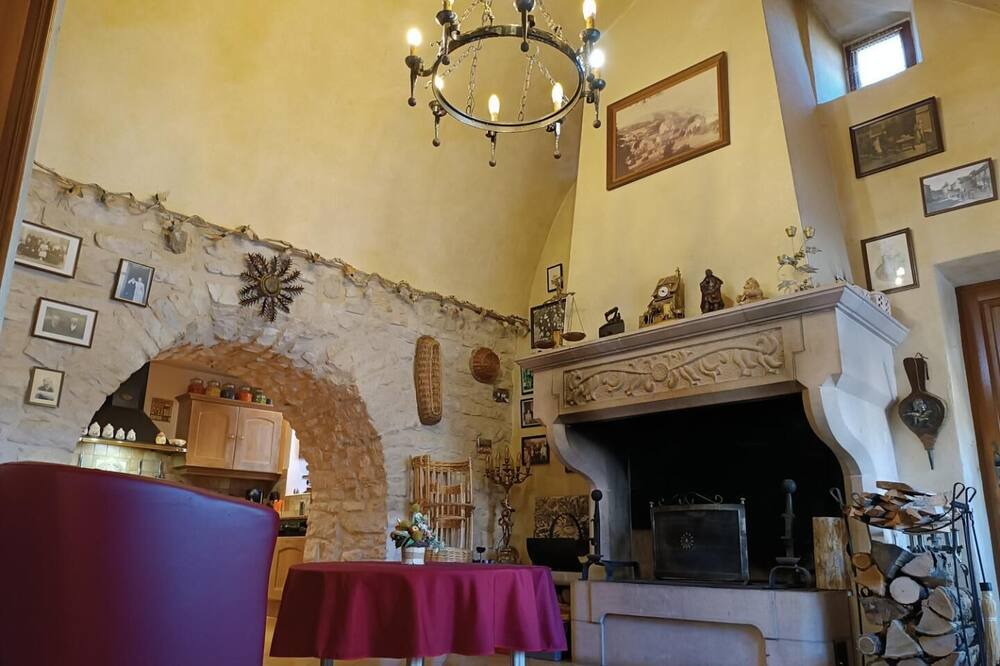 Photo of Others in Saint-Rome-de-Dolan