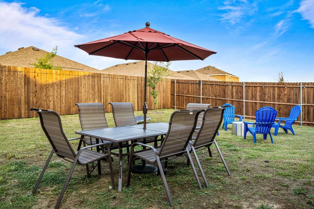 Photo of Outdoor in Lavon
