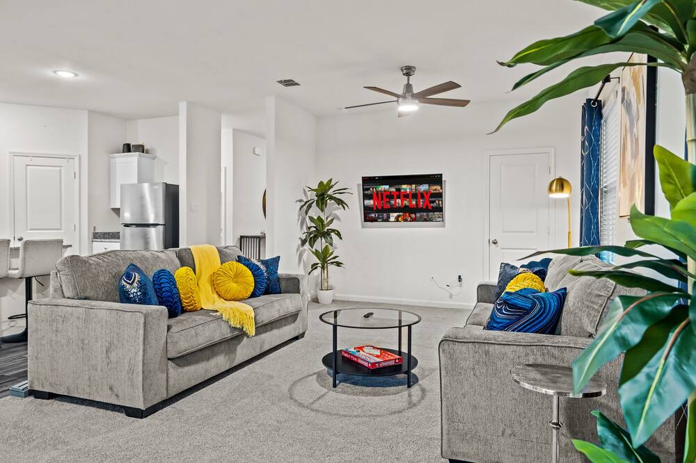 Photo of Livingroom in Lavon
