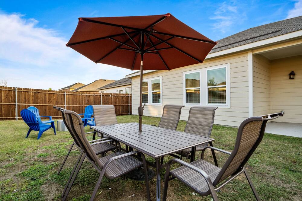 Photo of Outdoor in Lavon