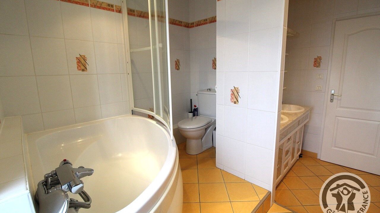 Photo of Others in Lancie