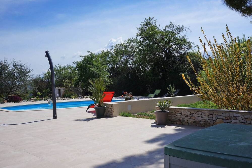 Photo of Outdoor in Lezignan-Corbieres