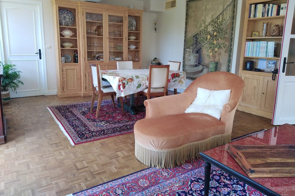 Photo of Others in Ige