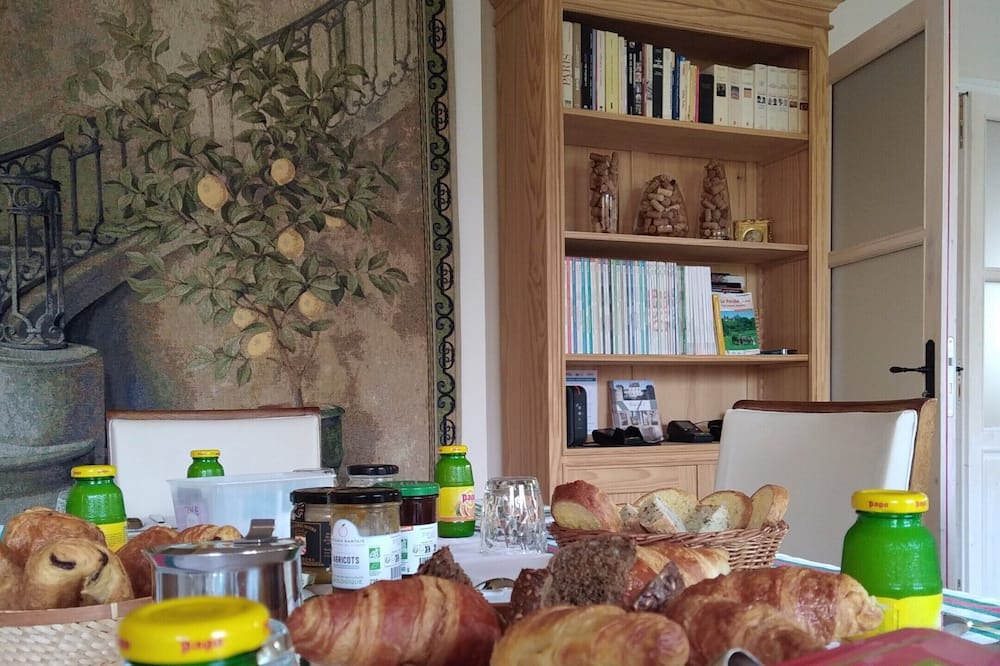 Photo of Others in Ige