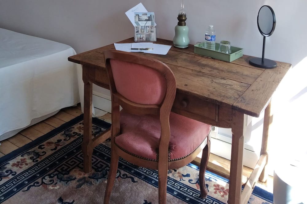 Photo of Bedroom in Ige