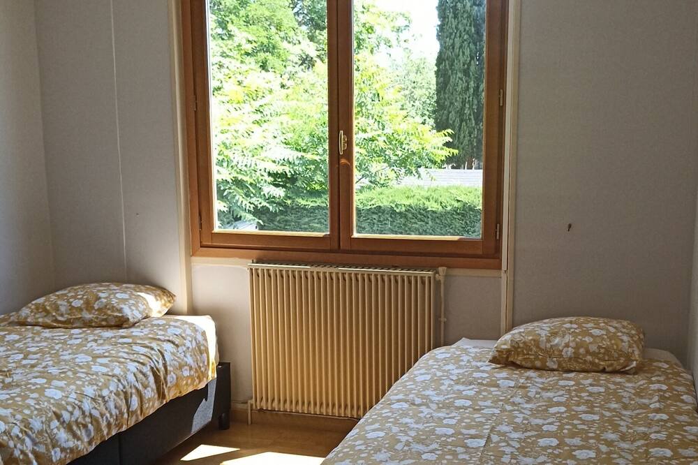 Photo of Bedroom in Saint-Jean-de-Braye