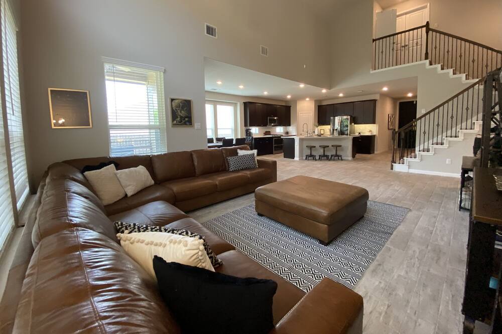 Photo of Livingroom in Bulverde