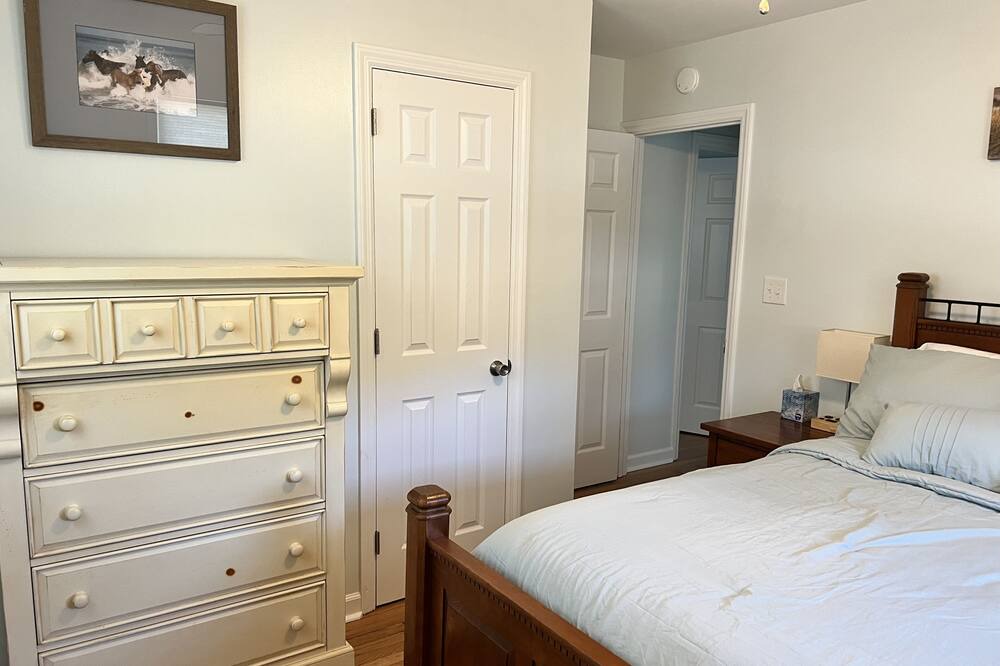 Photo of Bedroom in Boiling Spring Lakes
