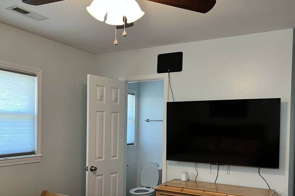 Photo of Bedroom in Boiling Spring Lakes