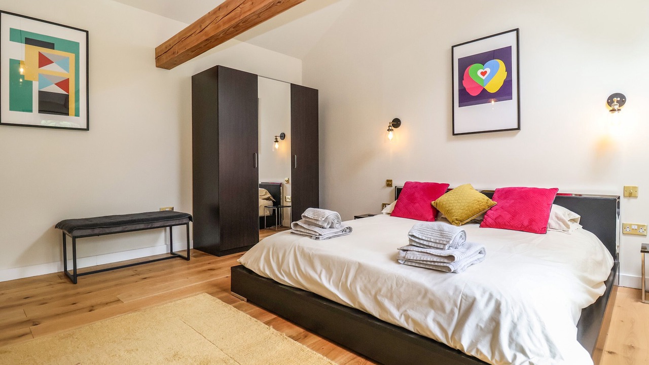 Photo of Others in Eye